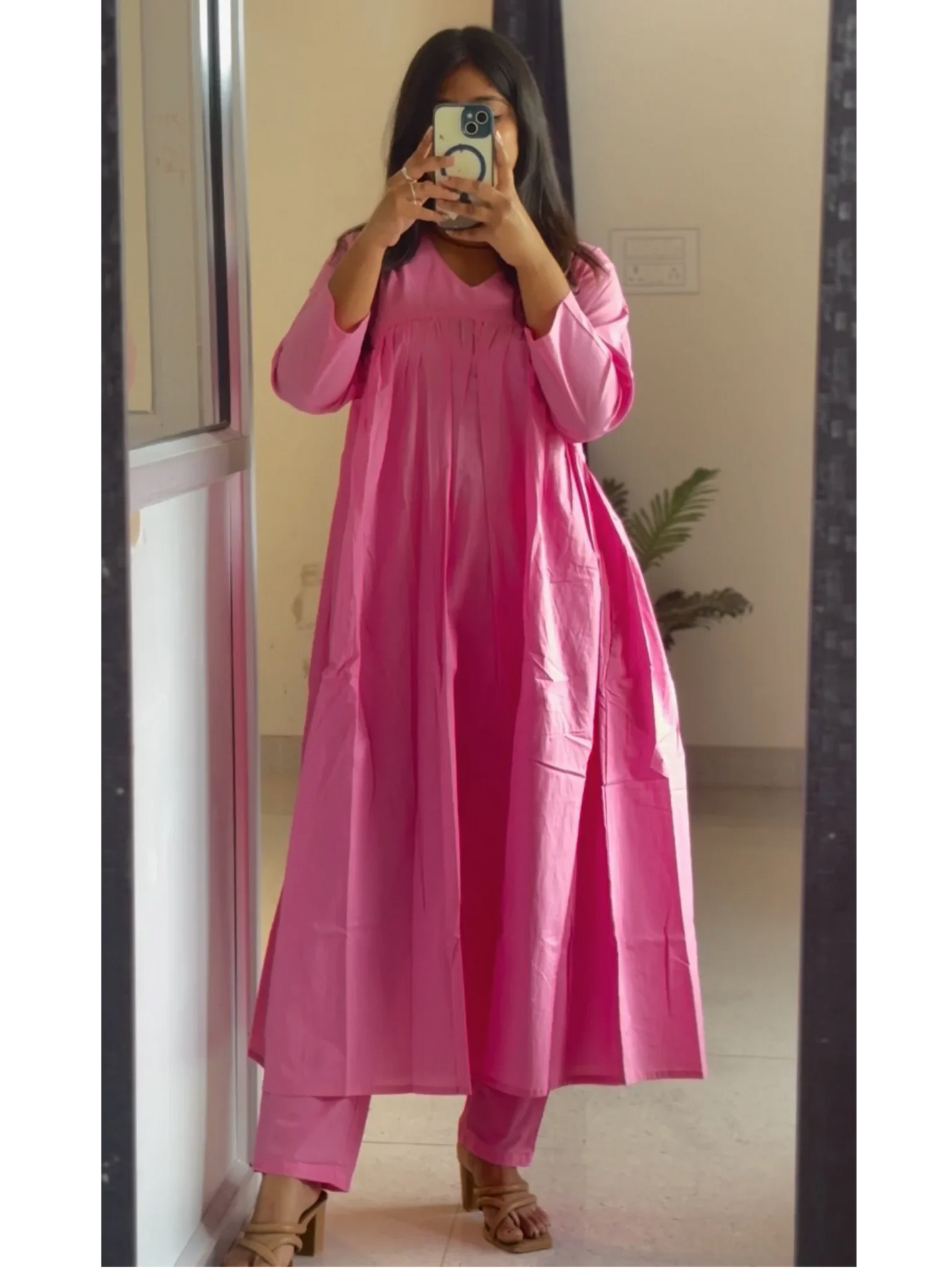 "Grace in Gathered Cotton – V-Neck Kurta Set with Pocket Pants"