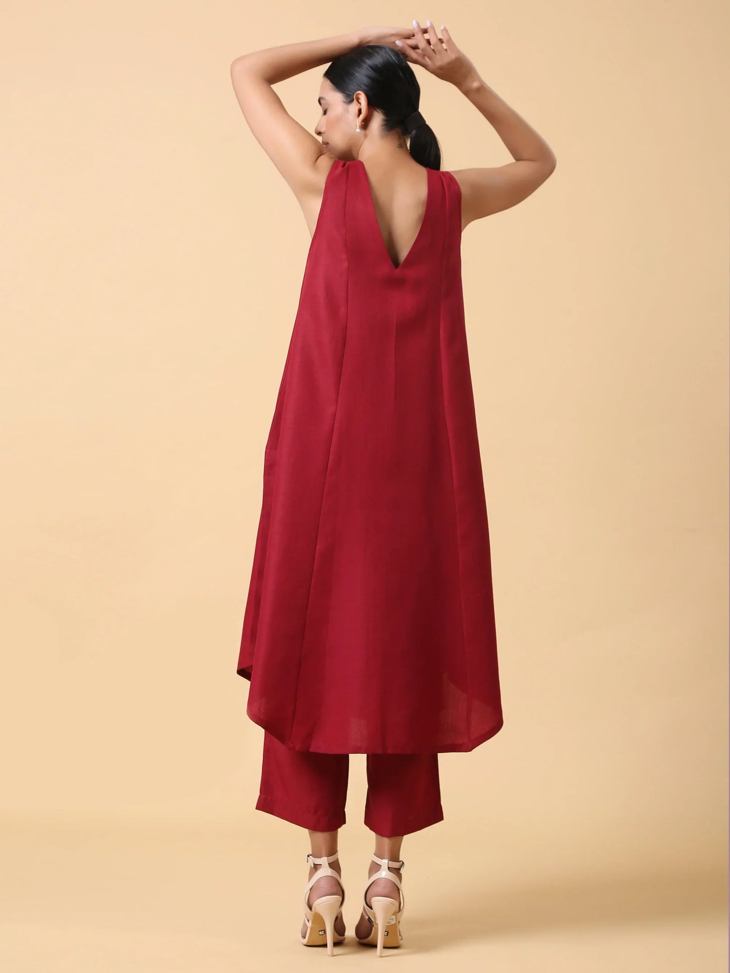 Basic V-Neck Flared Sleeveless Kurta Set with Pants
