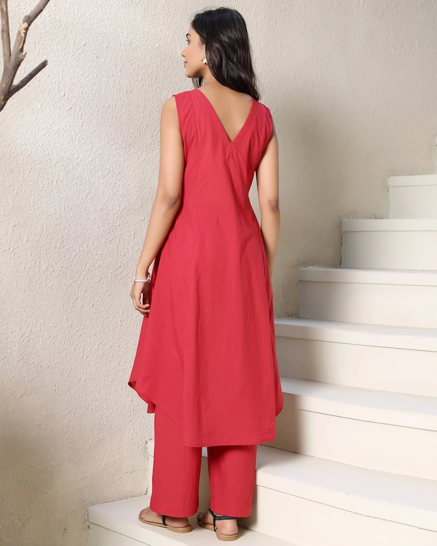 Basic V-Neck Flared Sleeveless Kurta Set with Pants