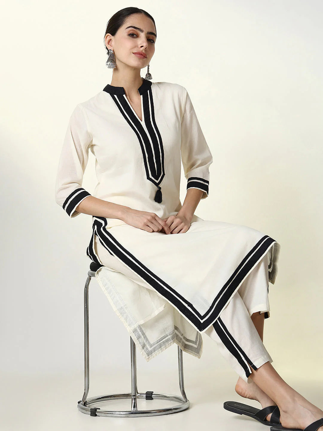 Contrast Elegance – Premium  Cotton Kurta Pant Set by Vedora
