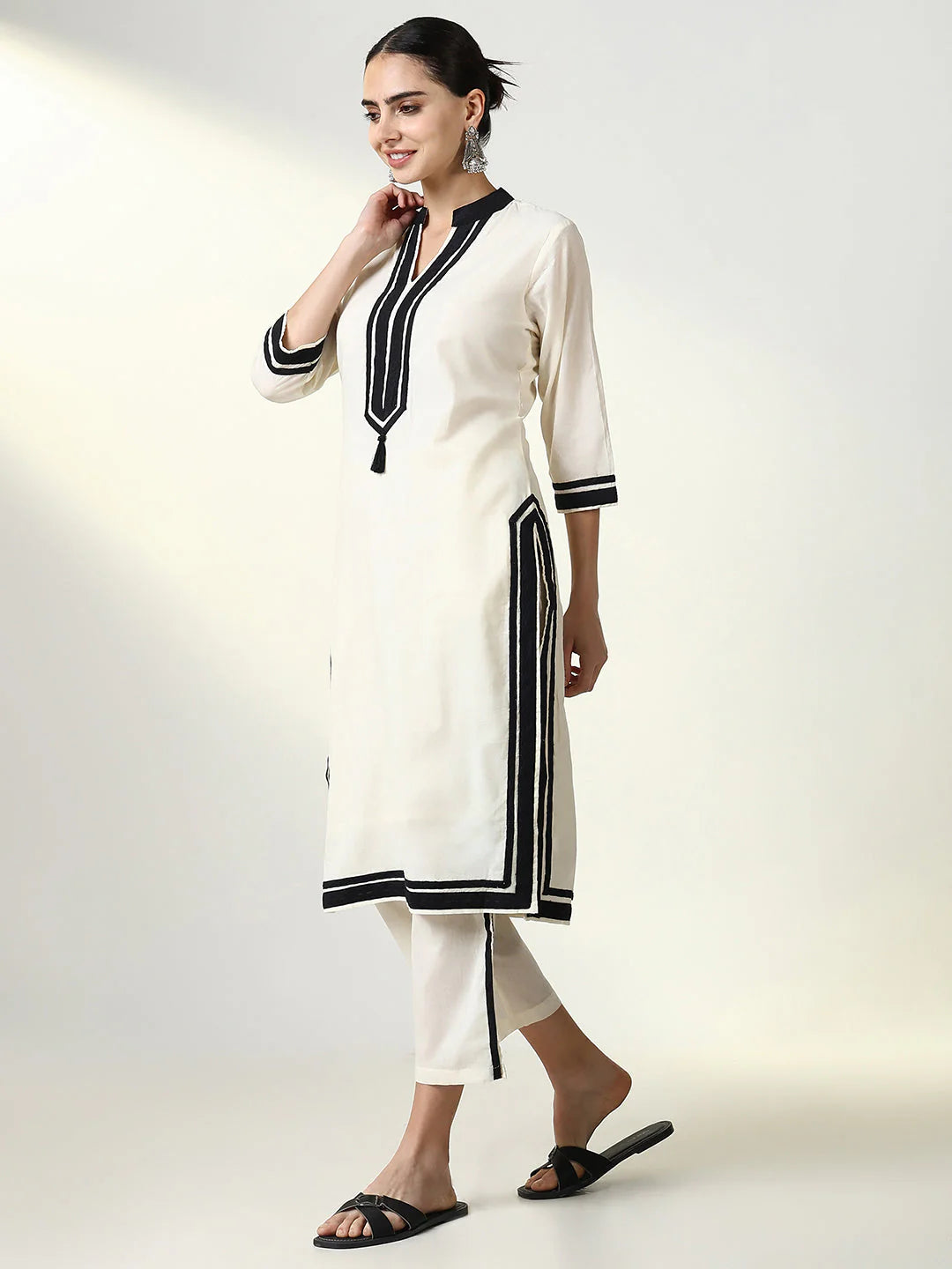 Contrast Elegance – Premium  Cotton Kurta Pant Set by Vedora