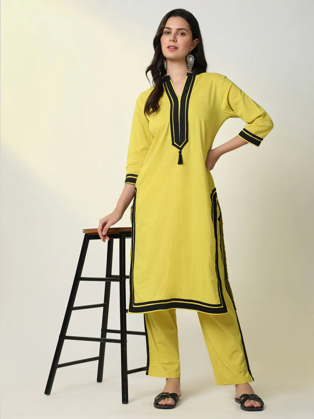 Contrast Elegance – Premium  Cotton Kurta Pant Set by Vedora