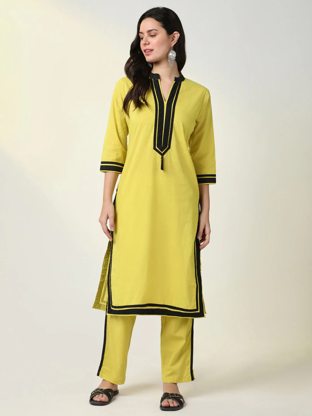 Contrast Elegance – Premium  Cotton Kurta Pant Set by Vedora