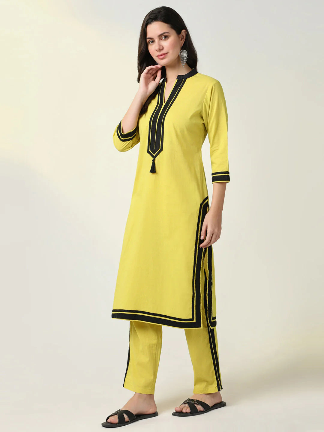 Contrast Elegance – Premium  Cotton Kurta Pant Set by Vedora
