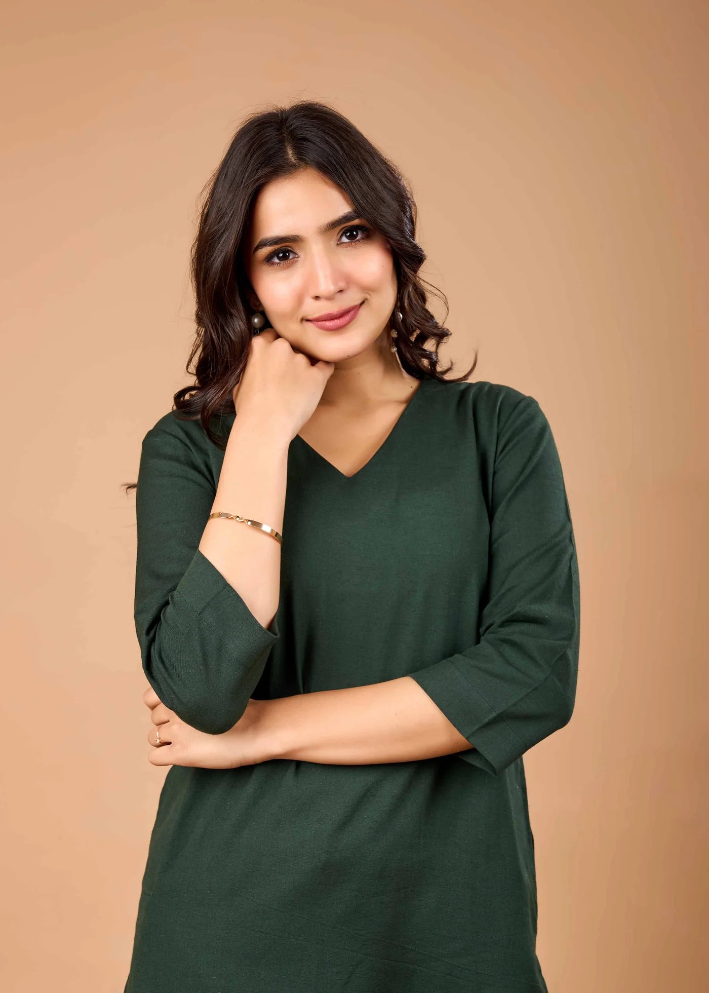 Classic Noir" – Redefining Everyday Elegance by Vedora