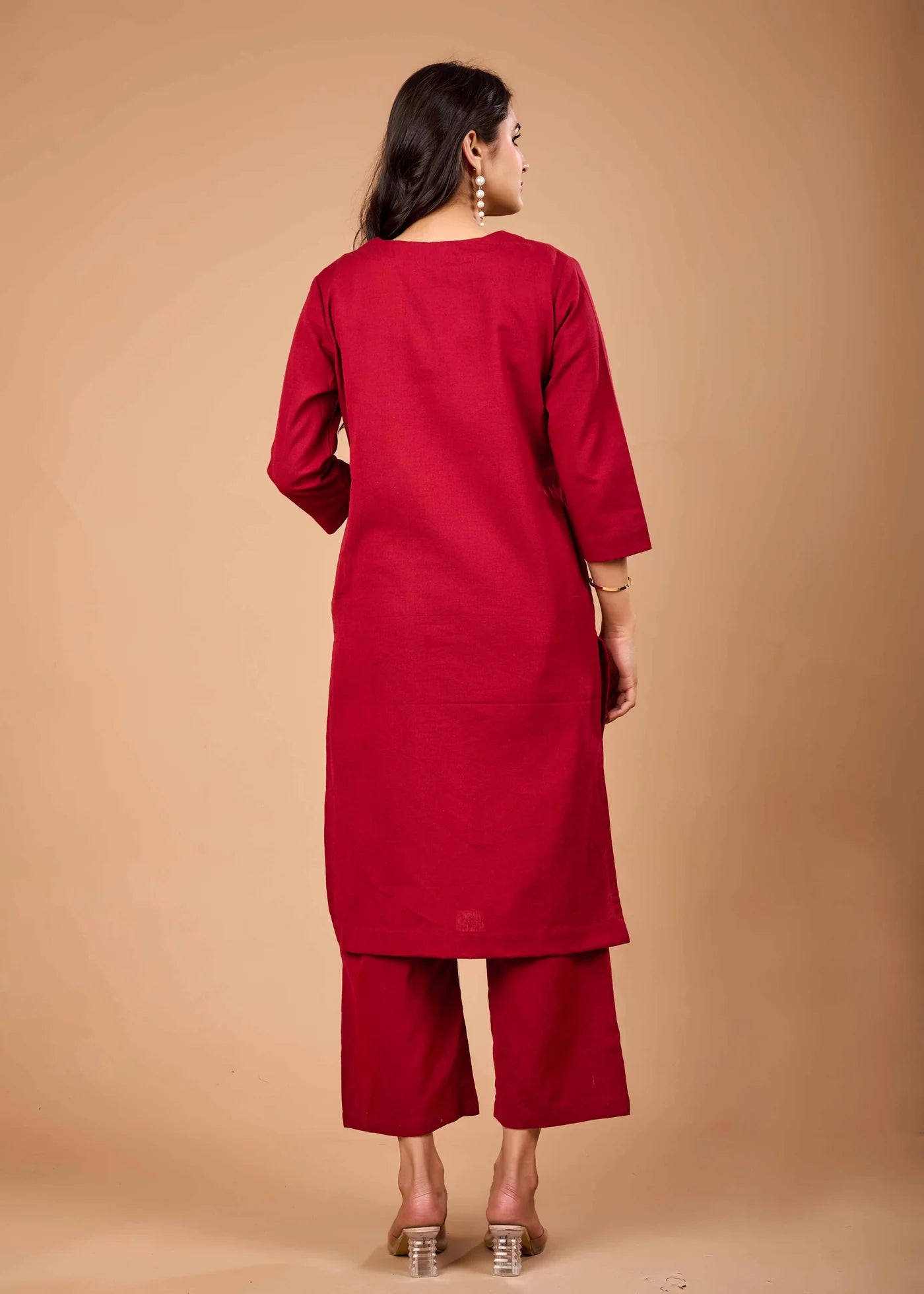 Classic Noir" – Redefining Everyday Elegance by Vedora