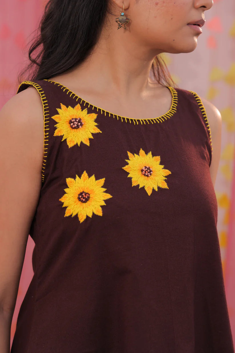 Brown Sunshine Cotton Slub Co-ord Set – Hand-Embroidered Sunflower Motifs by Vedora