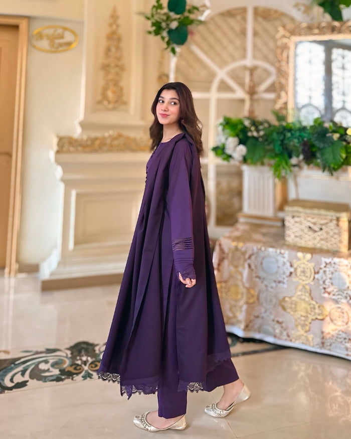 Lawn Dobby Elegance – 3-Piece Stitched Suit Set