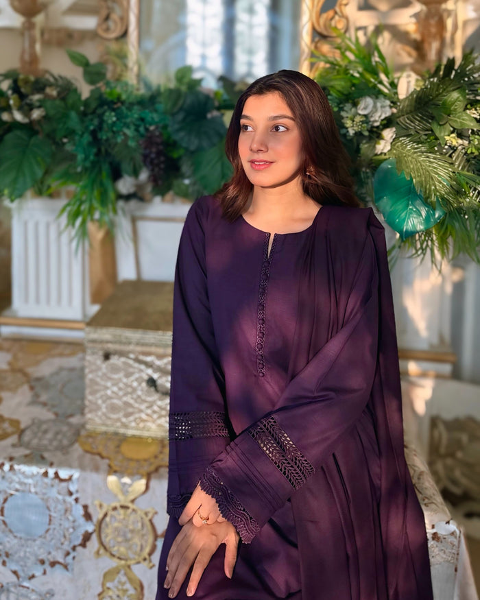 Lawn Dobby Elegance – 3-Piece Stitched Suit Set