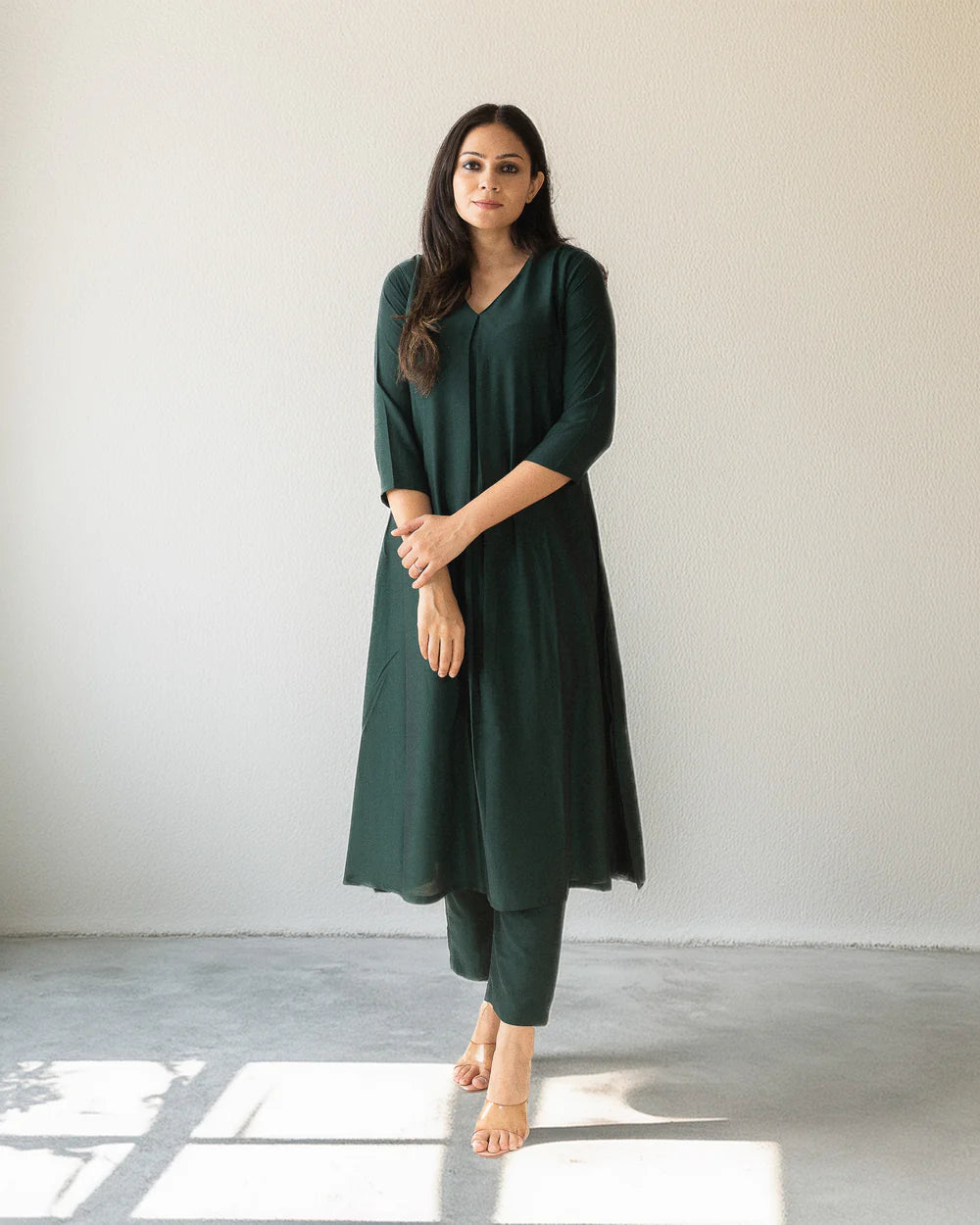 Modern Ethnic Muse – Vedora’s Cotton Kurta Pant Set with 3/4th Sleeves
