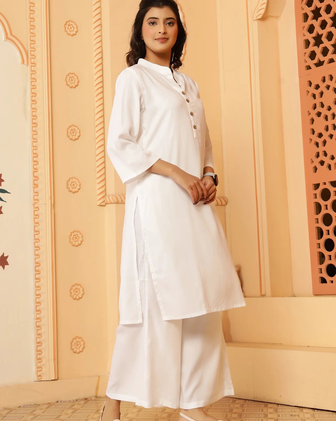 7 Shades of Style: Women’s Solid Rayon Kurta & Palazzo Set – Lavender Highlight