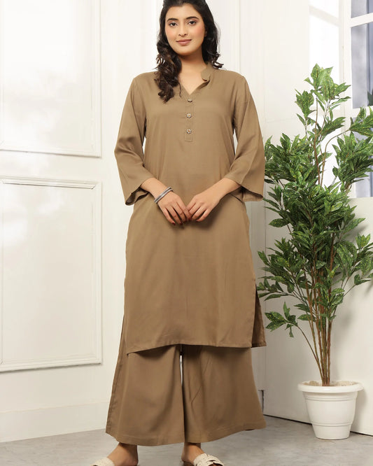 7 Shades of Style: Women’s Solid Rayon Kurta & Palazzo Set – Lavender Highlight
