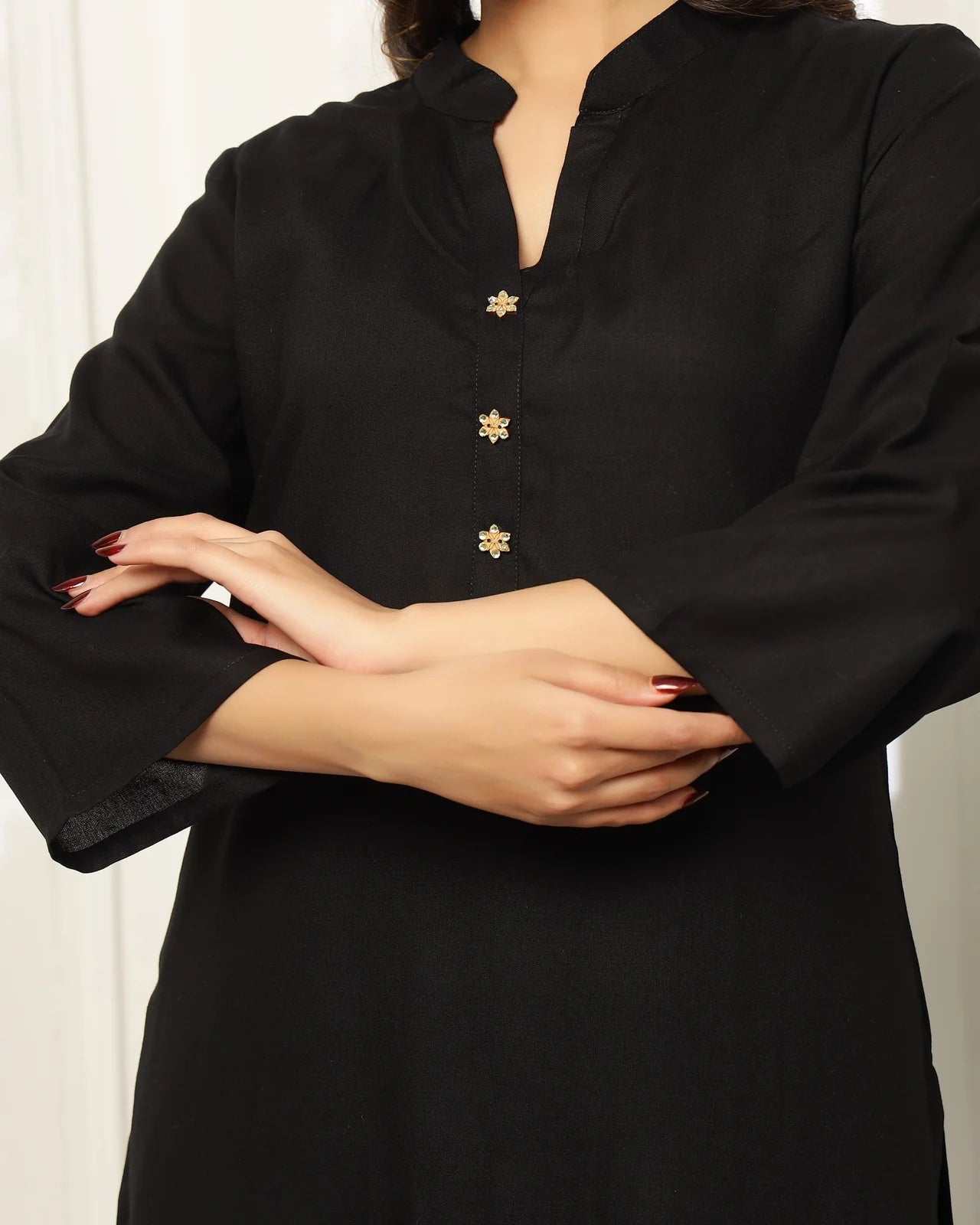 7 Shades of Style: Women’s Solid Rayon Kurta & Palazzo Set – Lavender Highlight