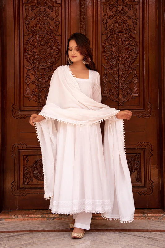Nazaakat White Cotton Full Sleeve Anarkali Set With Cotton Dupatta