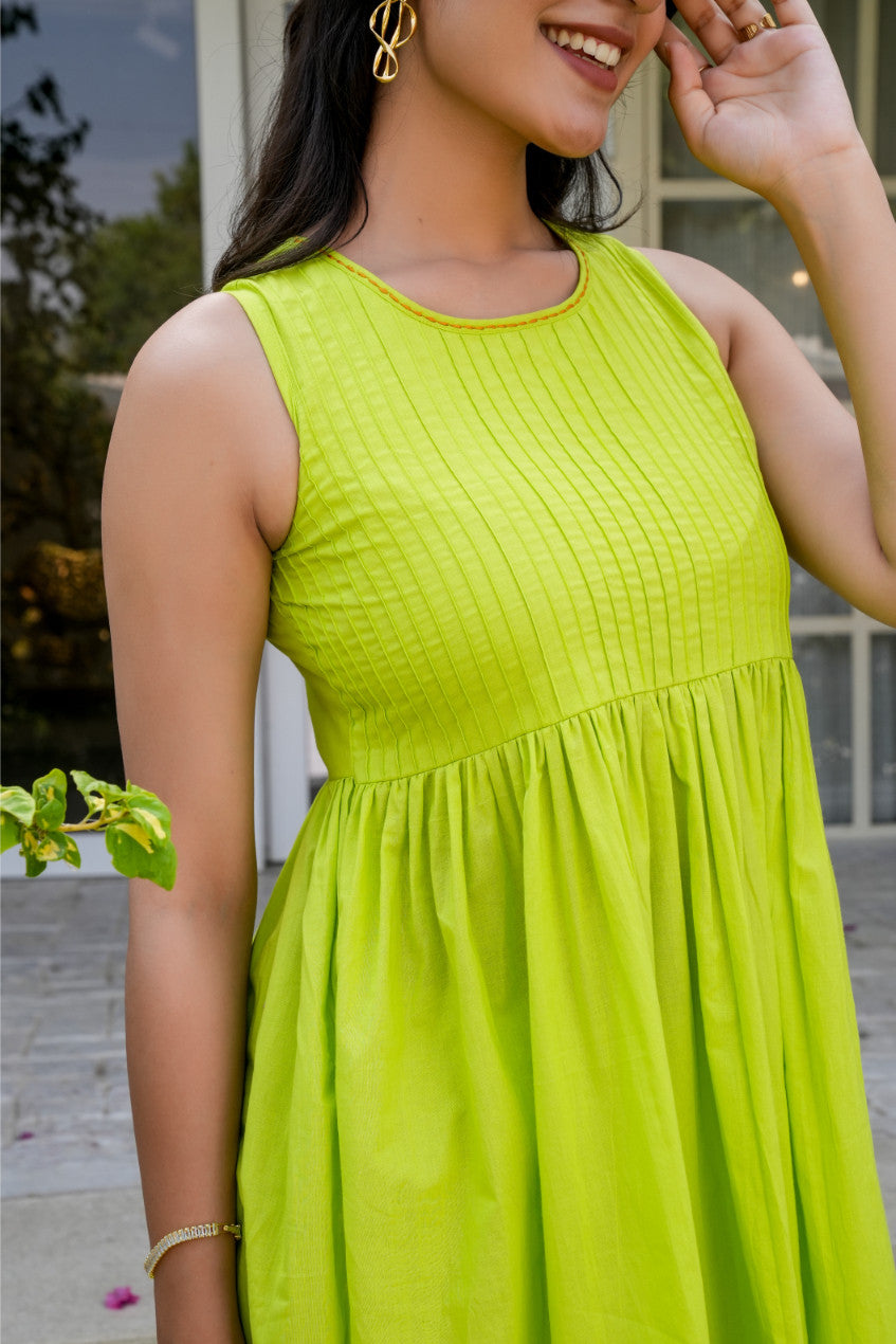 Pranati Pintuck Elegance Kurta Set