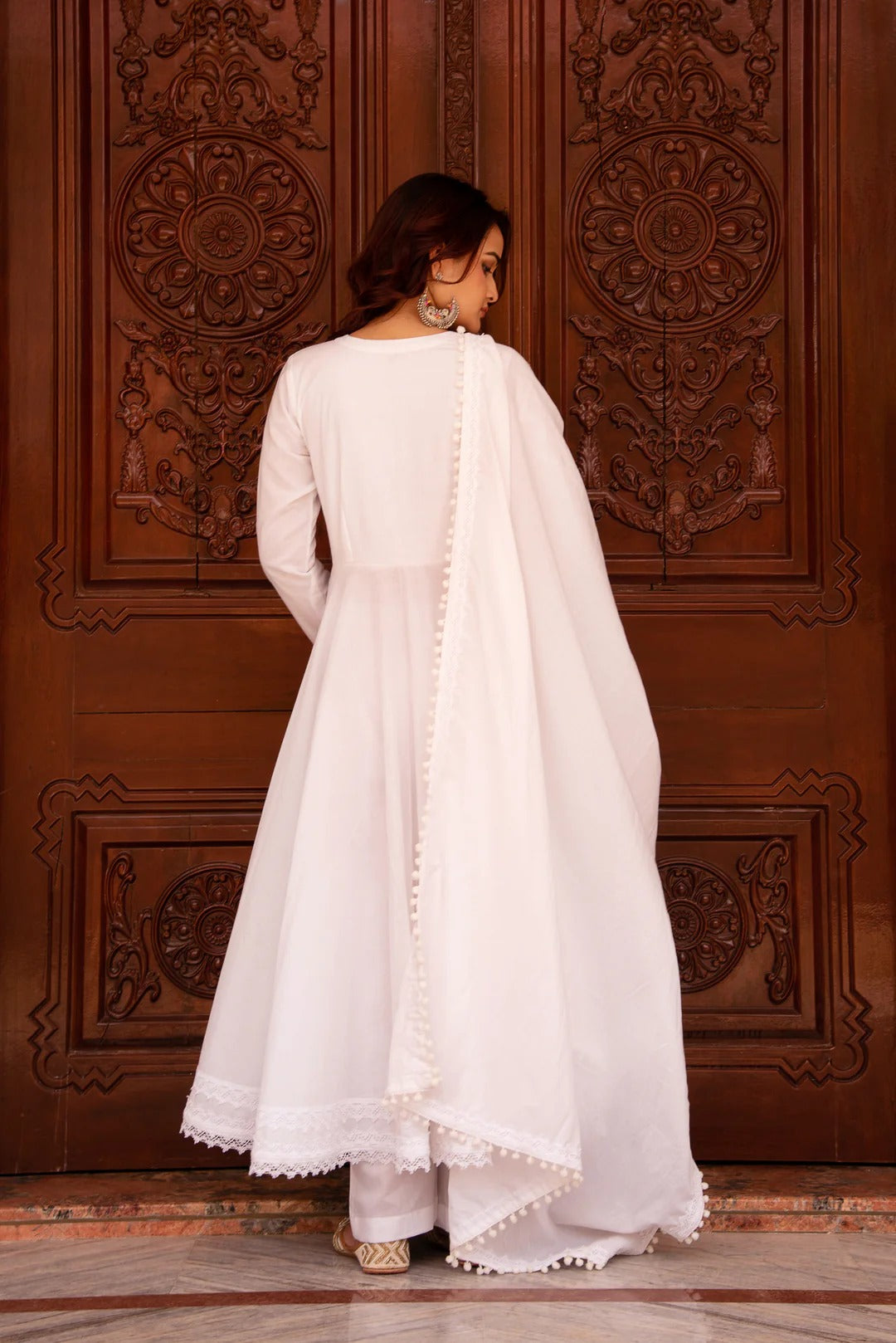 Nazaakat White Cotton Full Sleeve Anarkali Set With Cotton Dupatta