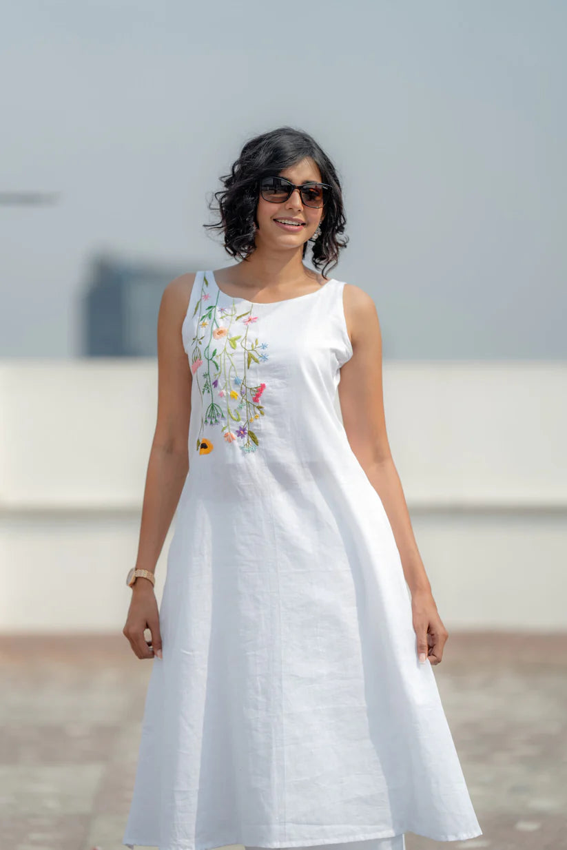 Ivory Bloom Cotton Slub Co-ord Set – Hand-Embroidered Floral Elegance by Vedora