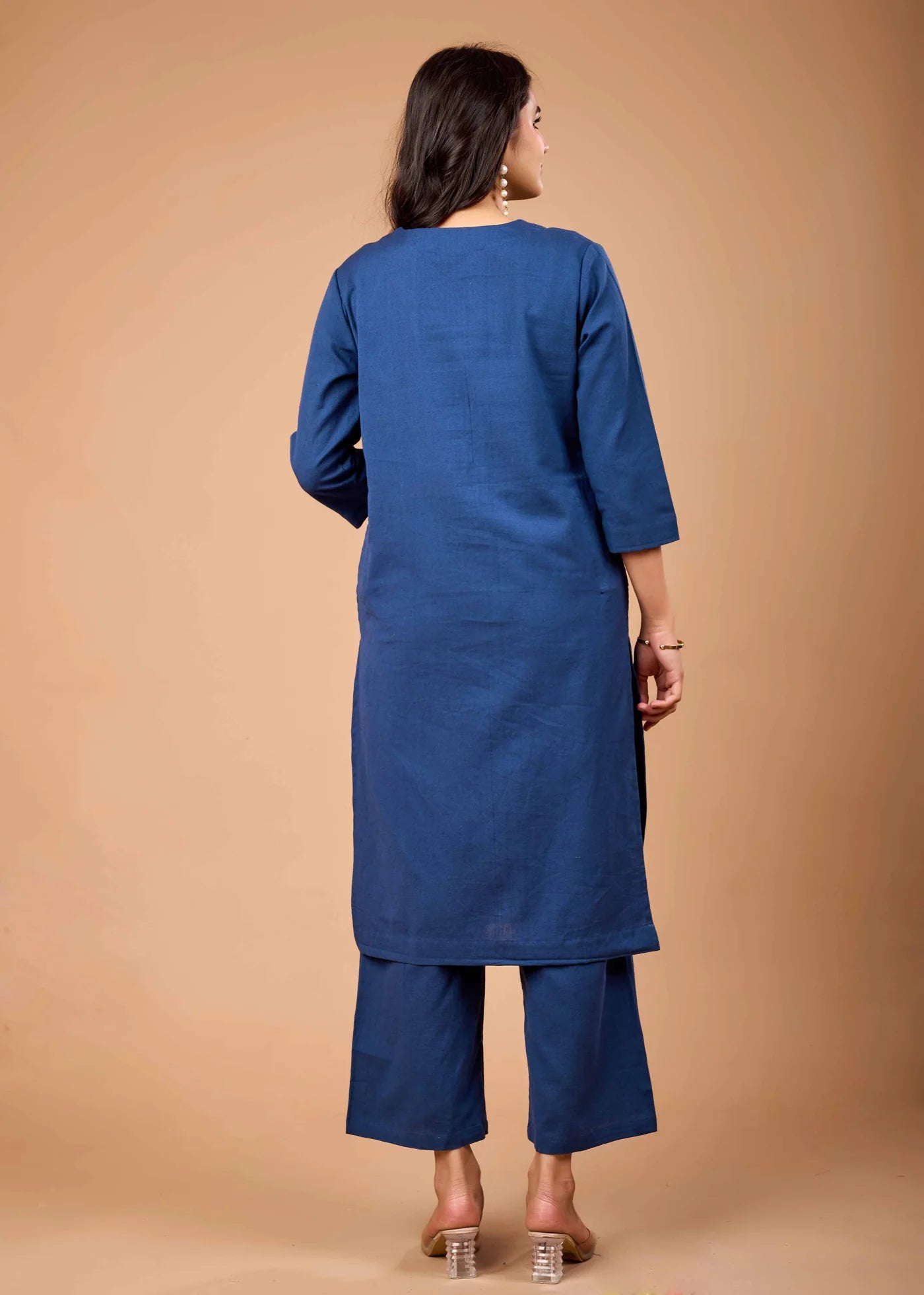 Classic Noir" – Redefining Everyday Elegance by Vedora