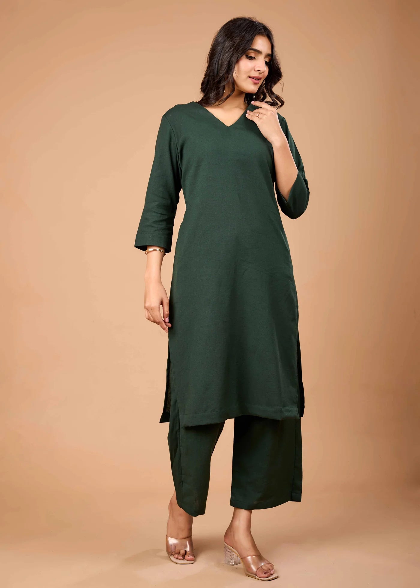 Classic Noir" – Redefining Everyday Elegance by Vedora