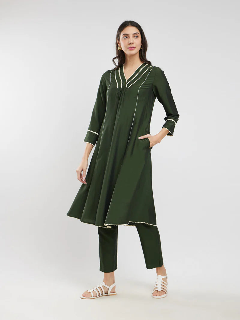 Solid Lace Detail Kurta Set – Olive | Vedora