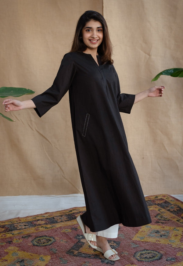 Vedora’s Black Rayon Poplin Kurta – Timeless Elegance in Every Stitch