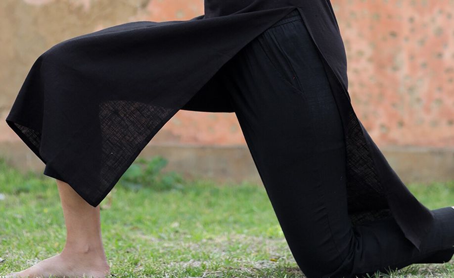 Sleek Solitude: Black Mandarin Collar Kurti with High Slit