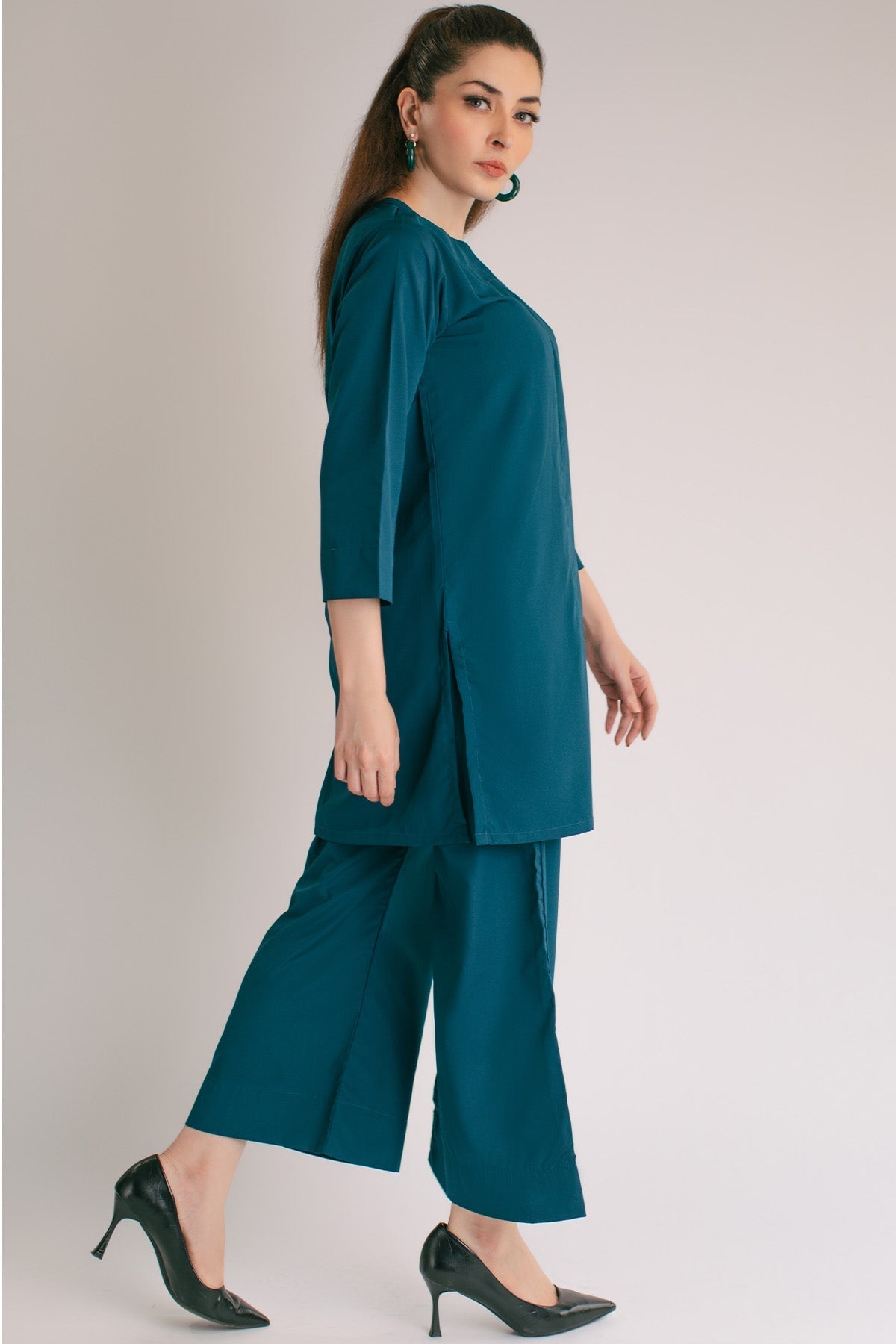 All-Season Elegance: Vedora's Flowy Rayon Co-ord Set