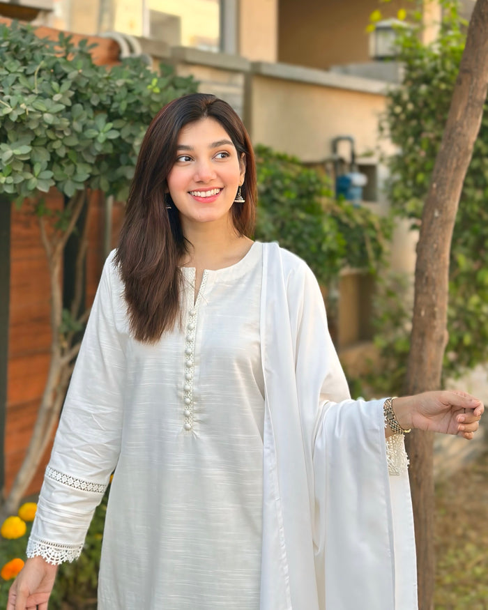 Vedora "Ethereal White– A Harmonious Blend of Style & Tradition