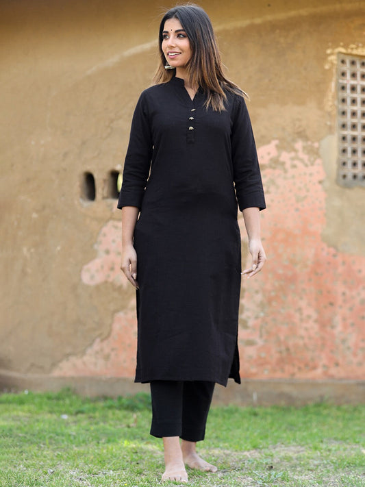 Sleek Solitude: Black Mandarin Collar Kurti with High Slit