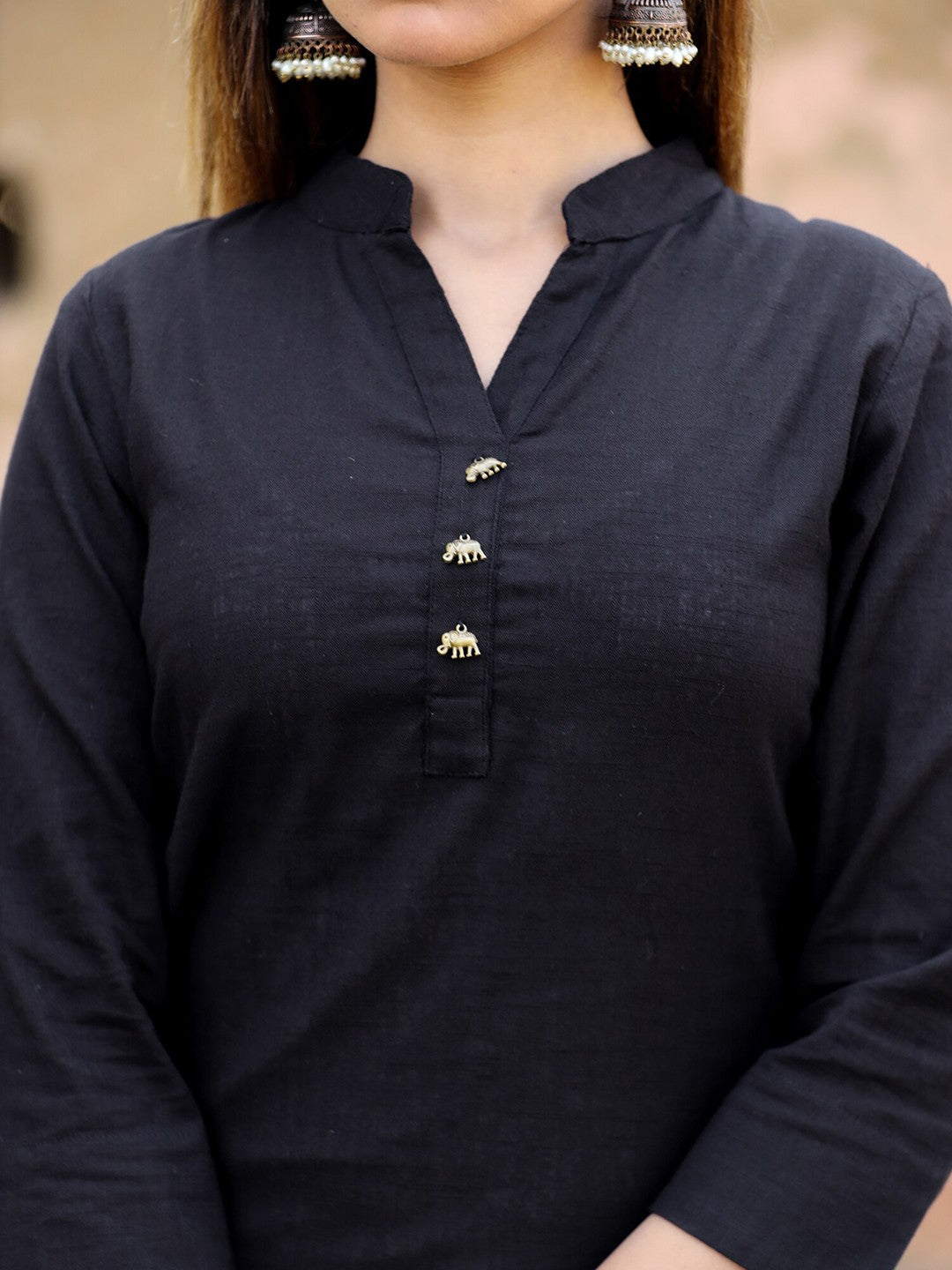 Sleek Solitude: Black Mandarin Collar Kurti with High Slit