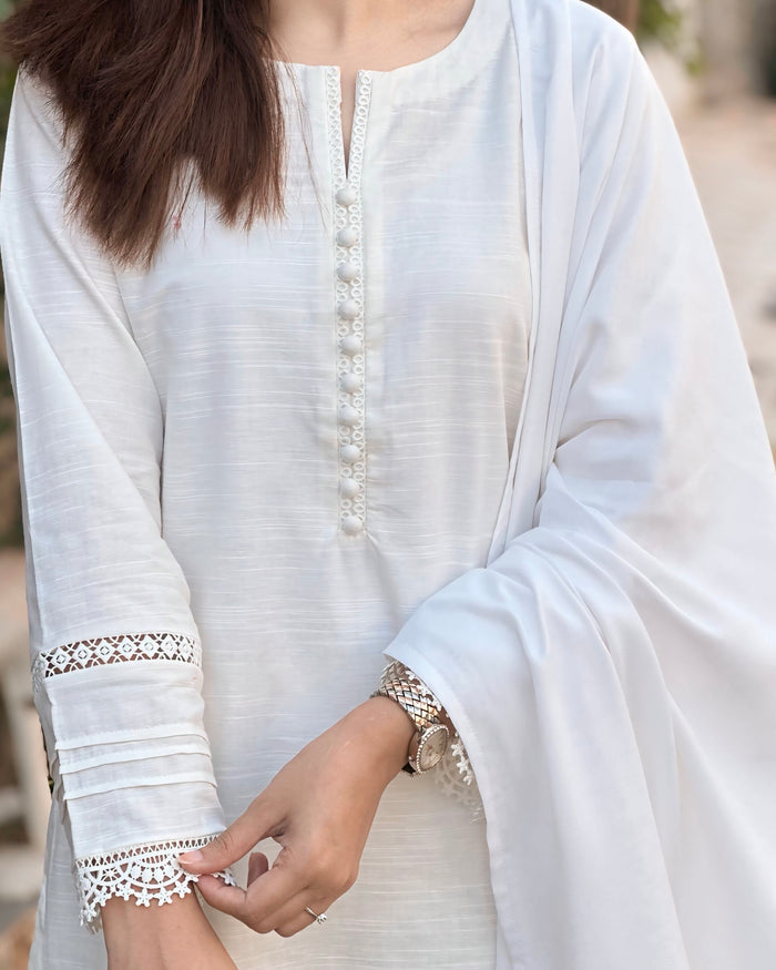 Vedora "Ethereal White– A Harmonious Blend of Style & Tradition