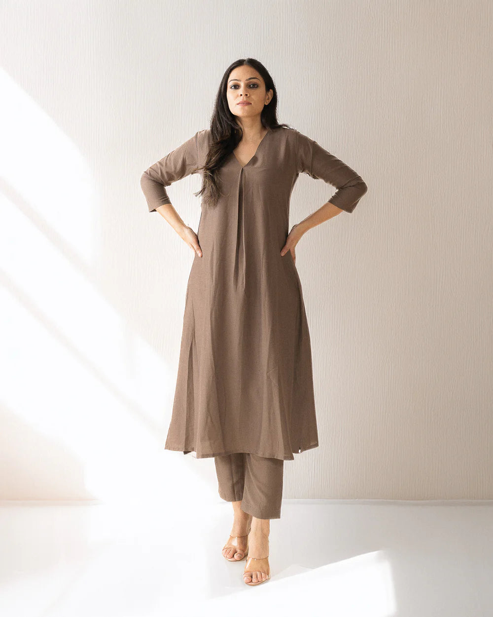 Modern Ethnic Muse – Vedora’s Cotton Kurta Pant Set with 3/4th Sleeves
