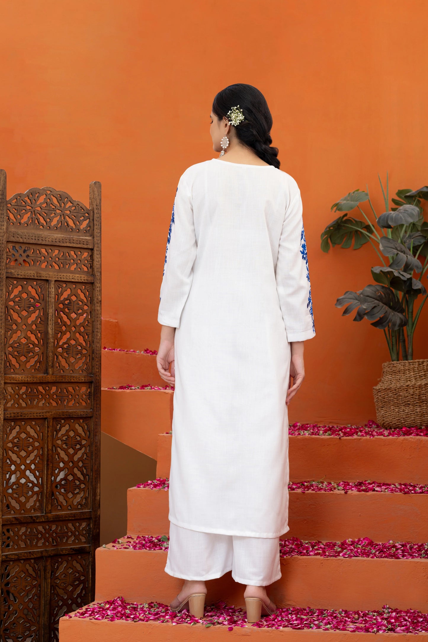 Noor-e-Indigo: White Embroidered Phiran Kurta Set