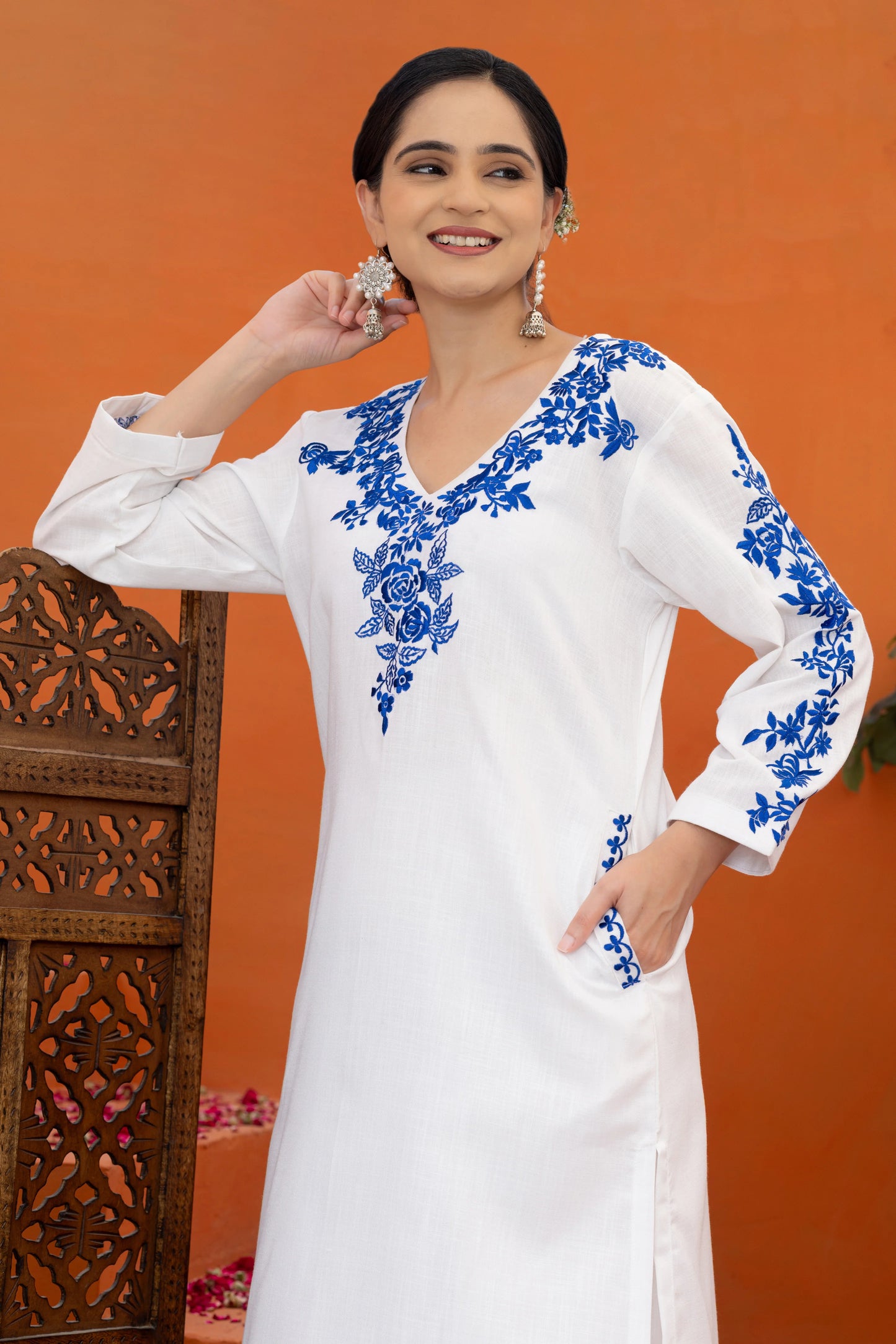 Noor-e-Indigo: White Embroidered Phiran Kurta Set
