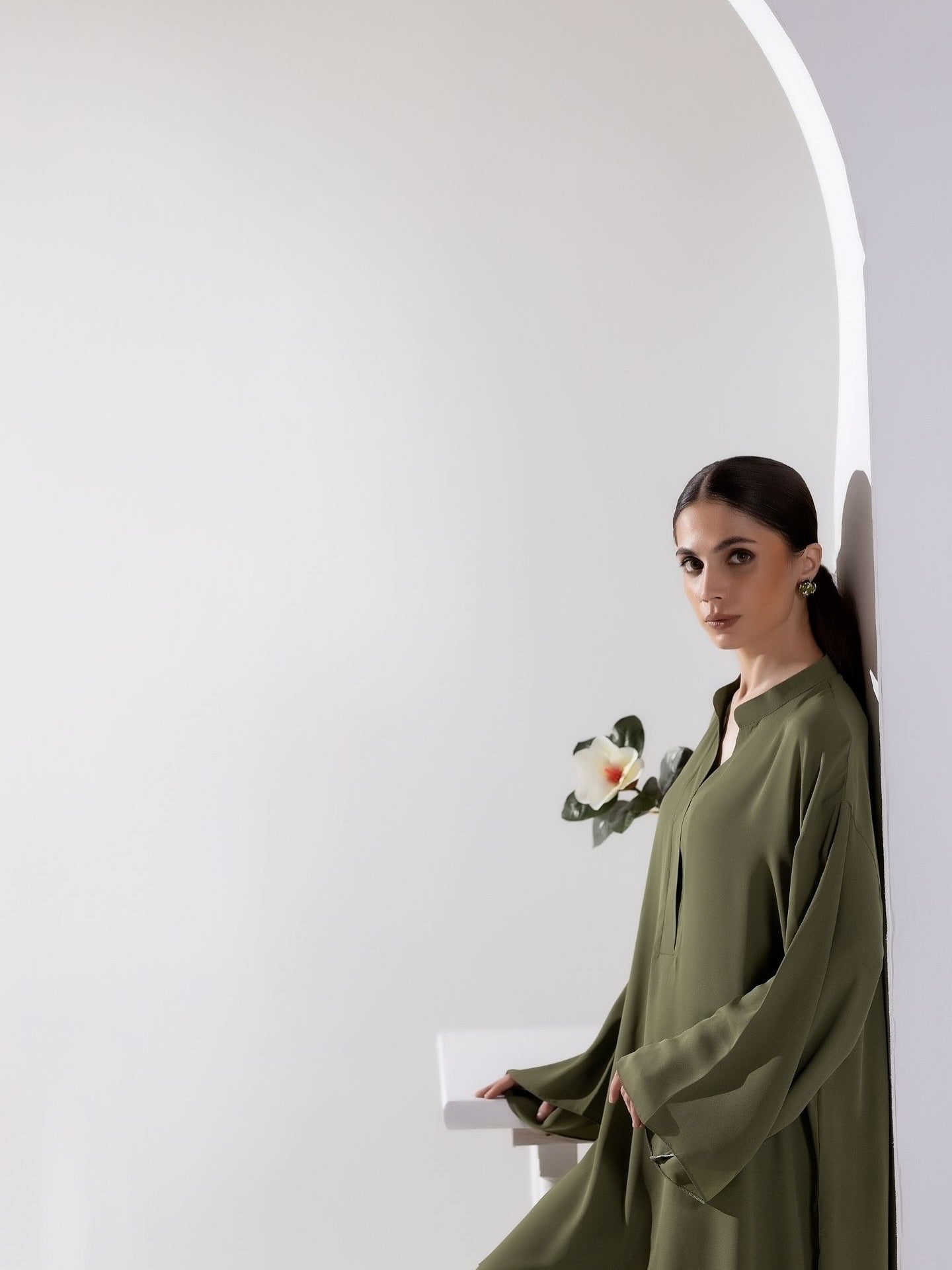 "The Verra" – Olive Green Rayon Minimalist Kurta Set