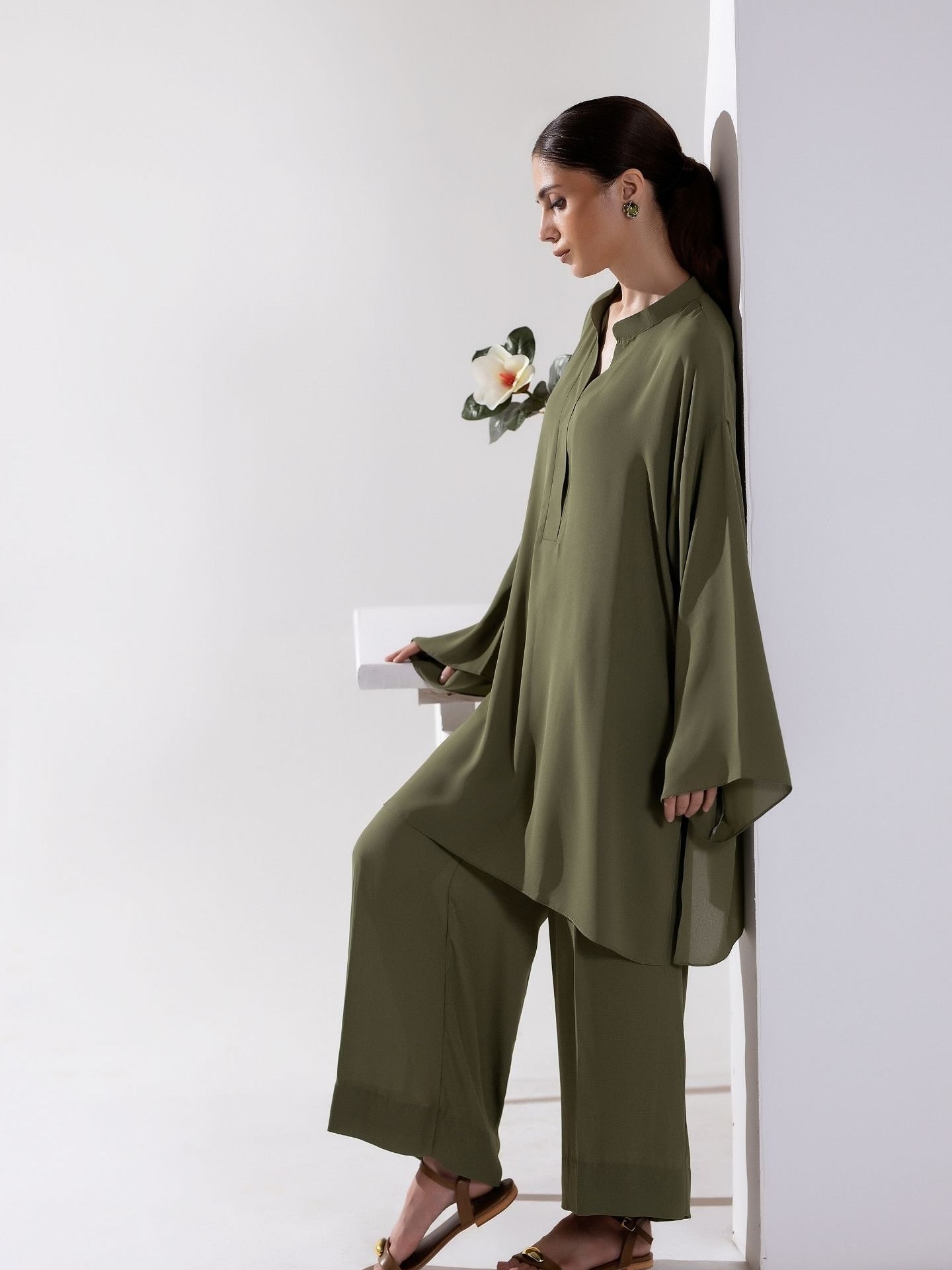 "The Verra" – Olive Green Rayon Minimalist Kurta Set