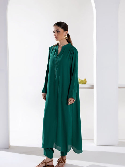 "Jannat" - Emerald Green Solid Rayon Longline Kurta Set