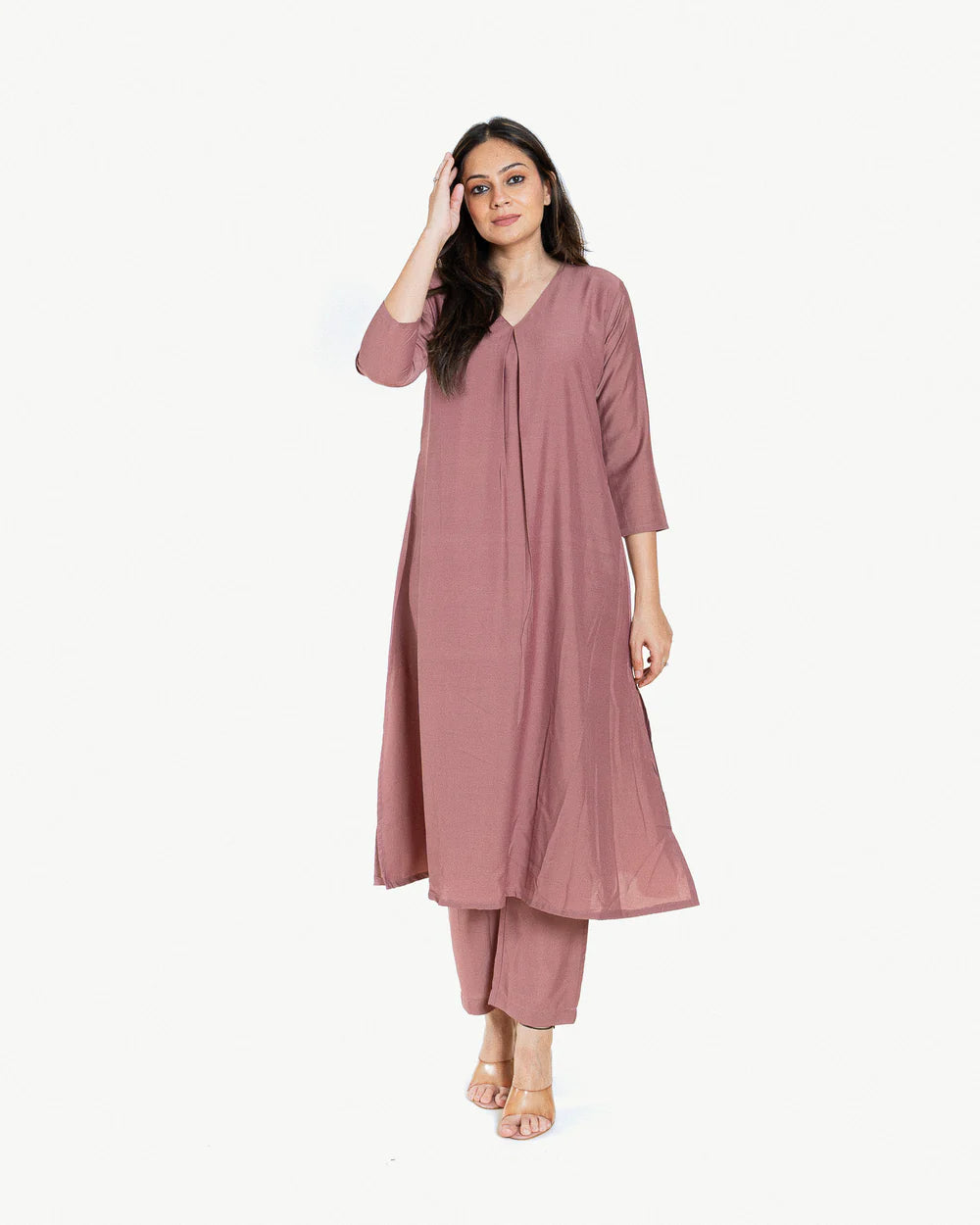 Modern Ethnic Muse – Vedora’s Cotton Kurta Pant Set with 3/4th Sleeves