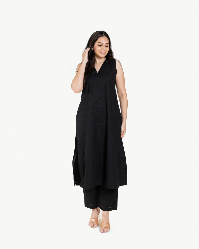 Graceflow – Sleeveless Cotton Straight Kurta Pant Set
