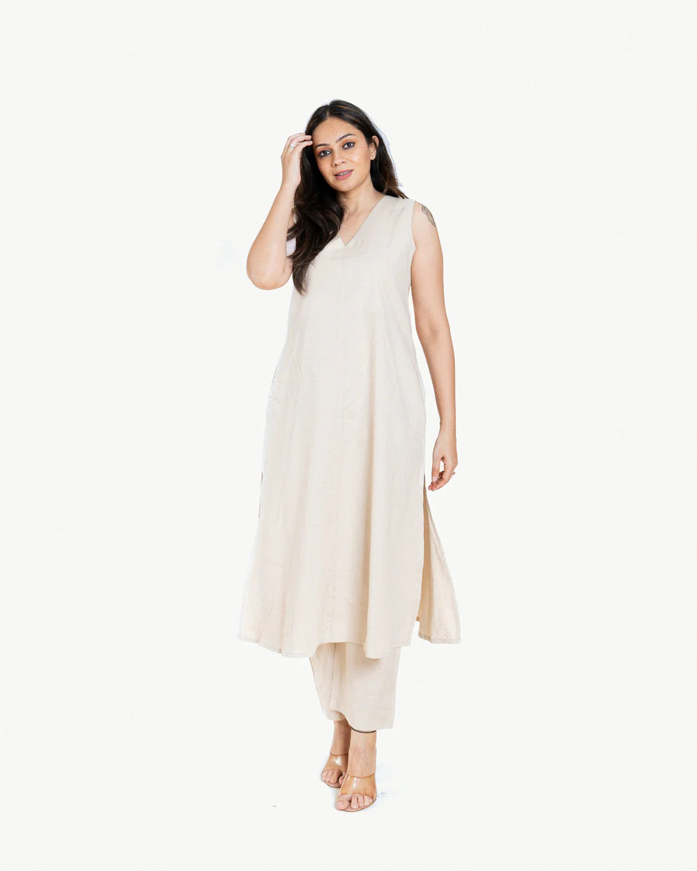 Graceflow – Sleeveless Cotton Straight Kurta Pant Set